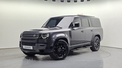 Land Rover Defender 2024