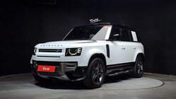 Land Rover Defender 2025