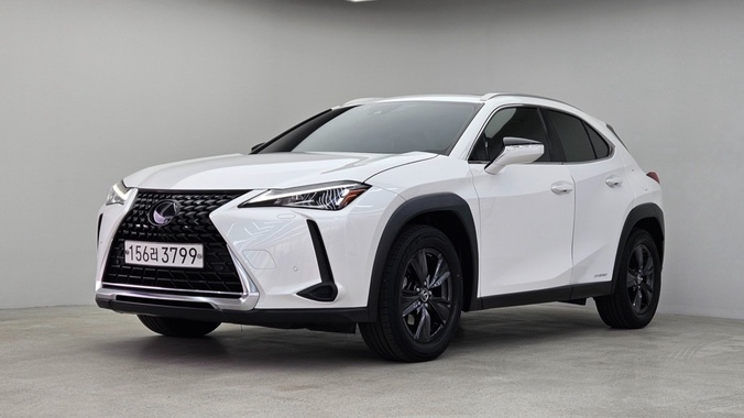 Lexus UX 2021