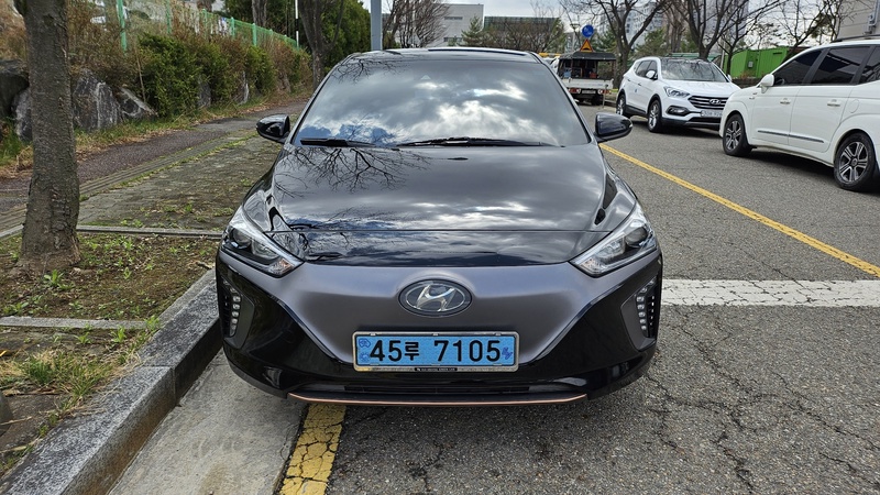 Hyundai Ioniq