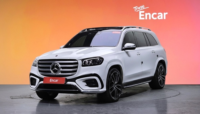 Mercedes-Benz GLS-Class 2023