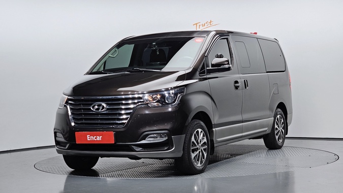 Hyundai Starex 2018