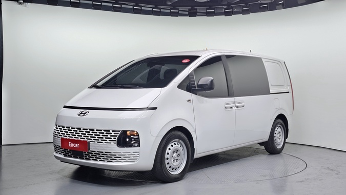 Hyundai Staria 2022