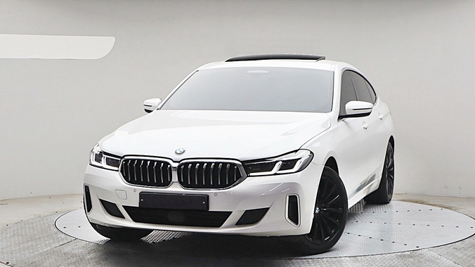 BMW Gran Turismo 2023