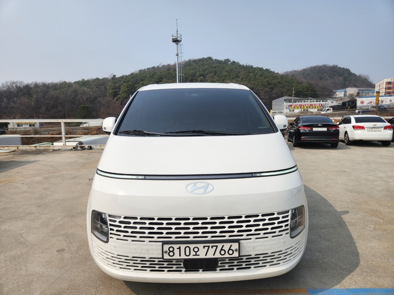 Hyundai Staria