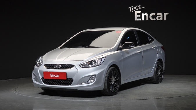 Hyundai Accent 2013