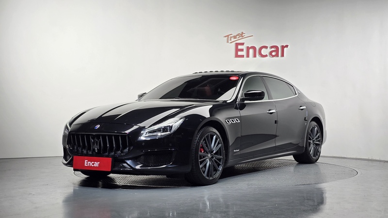 Maserati Quattroporte