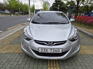 Hyundai Avante 2011