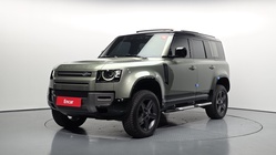 Land Rover Defender 2025