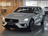 Volvo V60 2025
