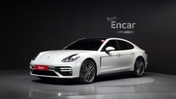 Porsche Panamera 2023