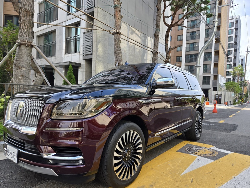 Lincoln Navigator