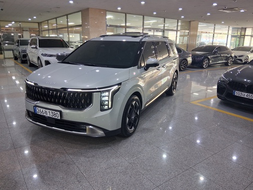 Kia Canival 2025