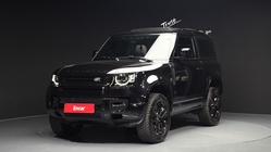 Land Rover Defender 2024