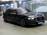 BMW i7 2025