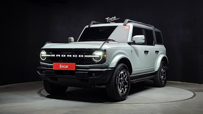 Ford Bronco 2023