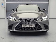 Lexus LS 2019