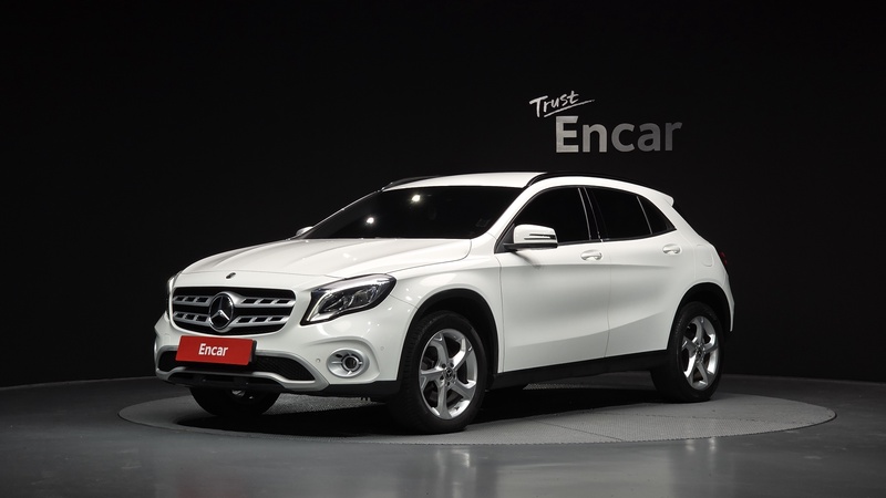 Mercedes-Benz GLA-Class
