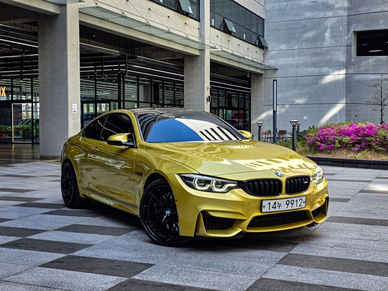 BMW M4