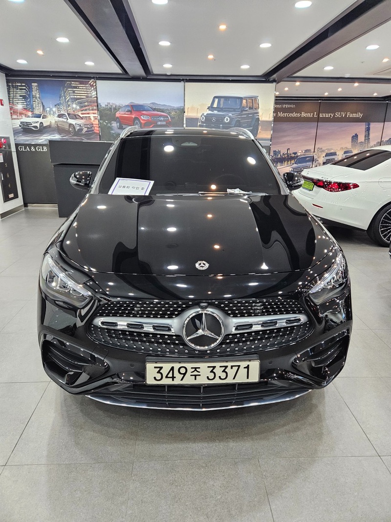 Mercedes-Benz GLA-Class