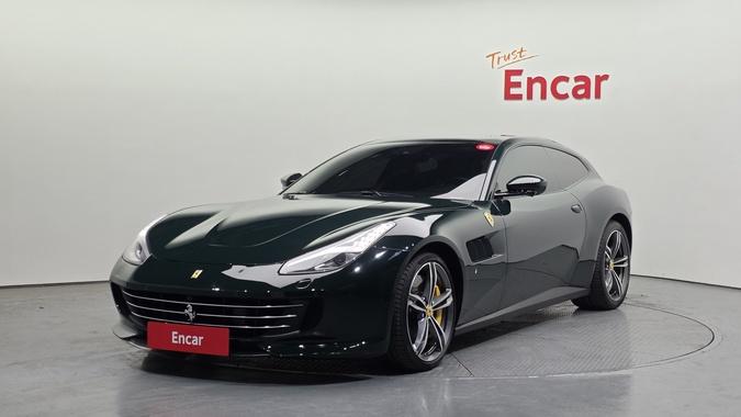 Ferrari GTC4Lusso 2019