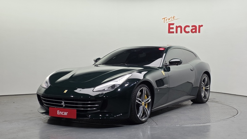 Ferrari GTC4Lusso