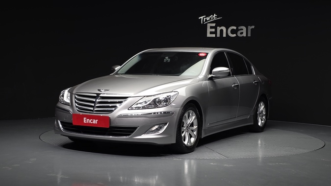 Hyundai Genesis 2012