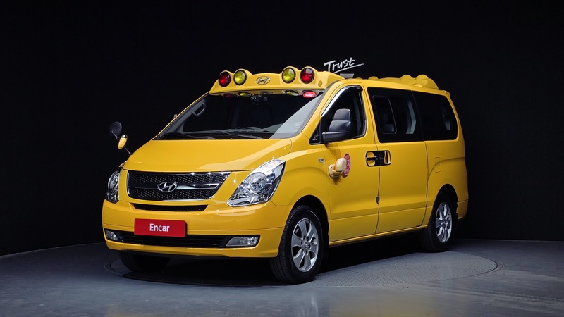 Hyundai Starex