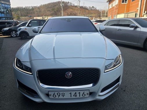 Jaguar XF 2017