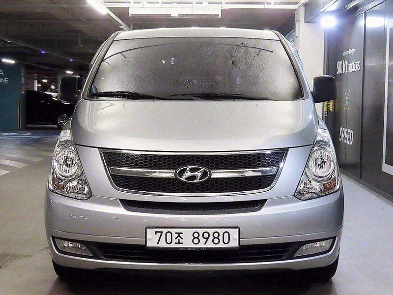 Hyundai Starex
