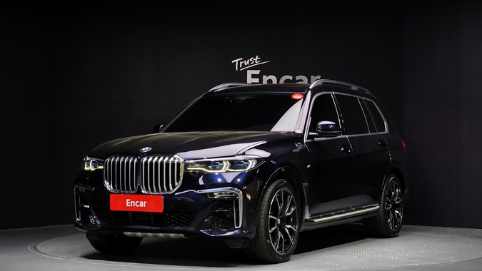 BMW X7 2021