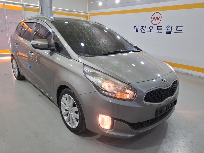 Kia Carens