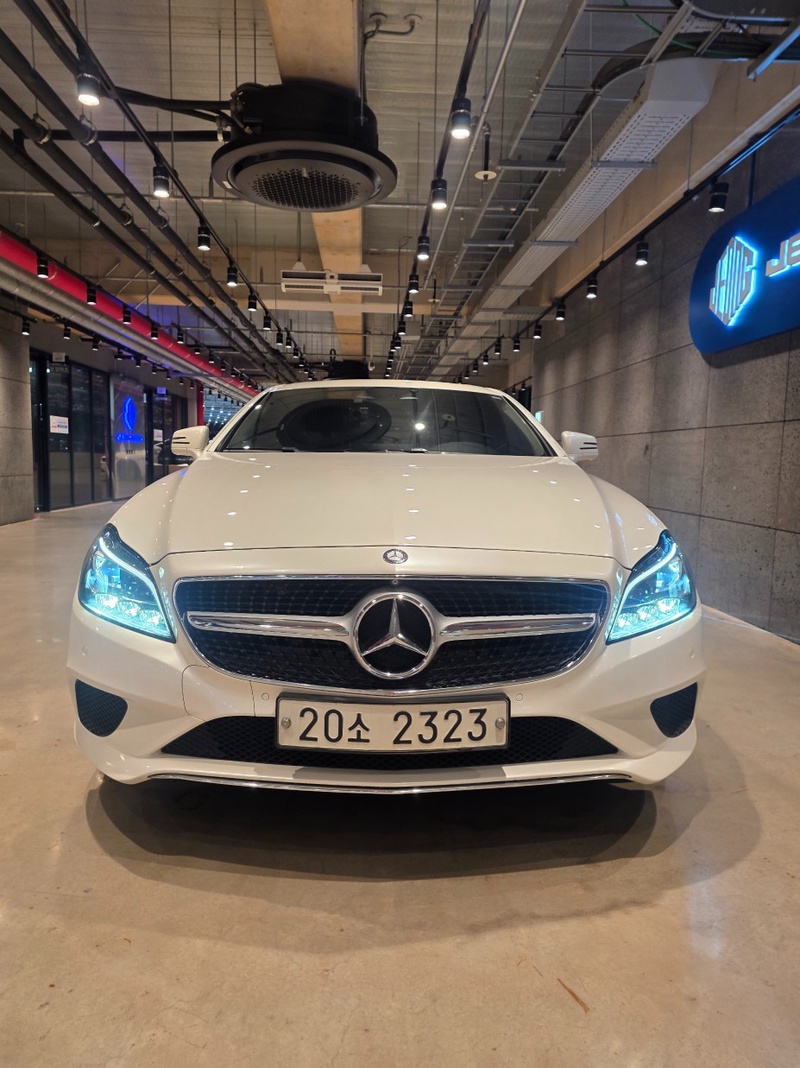 Mercedes-Benz CLS-Class