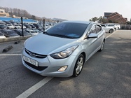 Hyundai Avante 2012