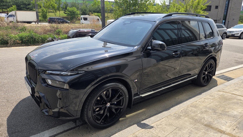BMW X7