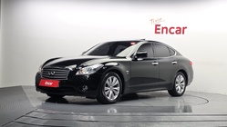 Infiniti M 2010