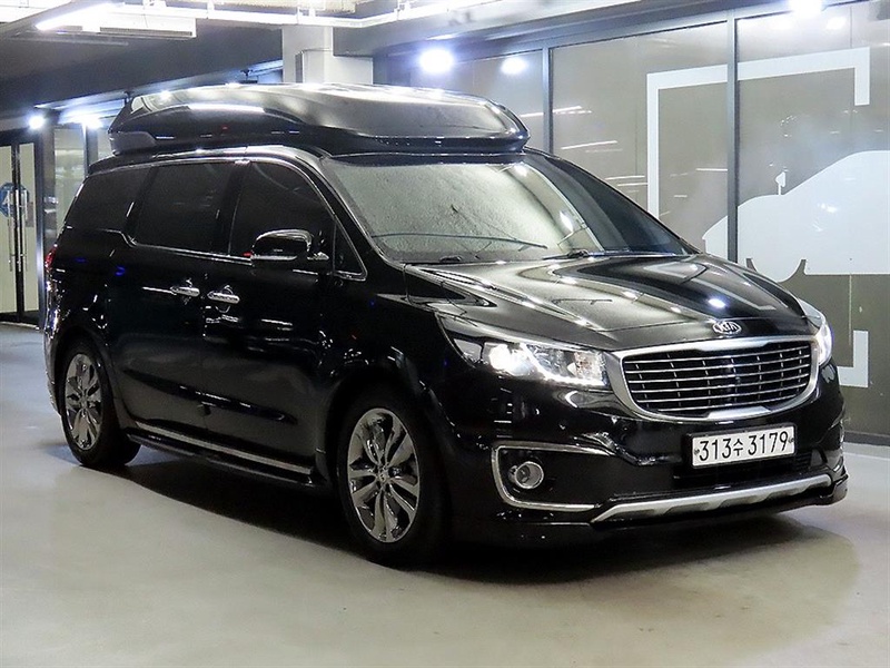 Kia Carnival