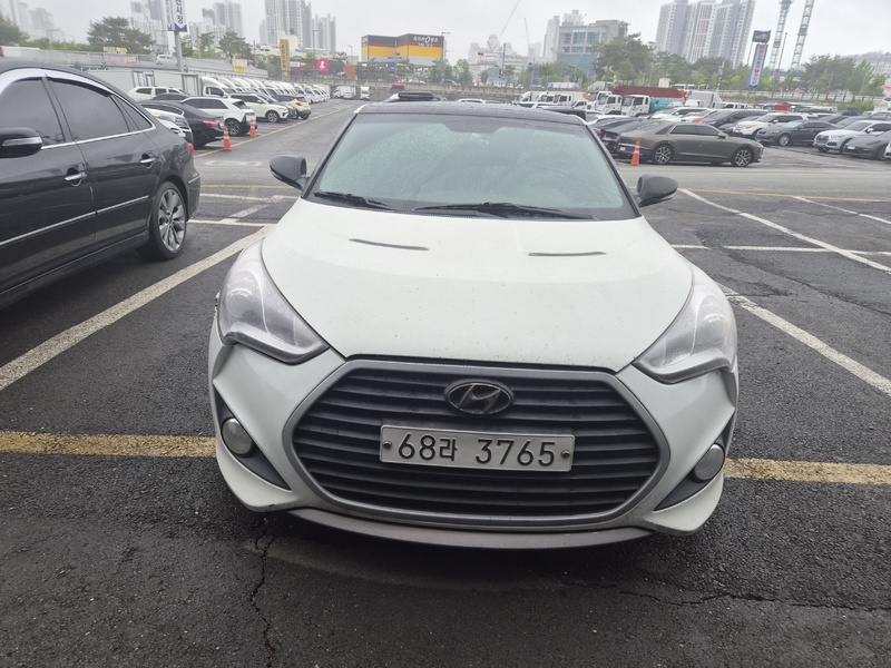Hyundai Veloster