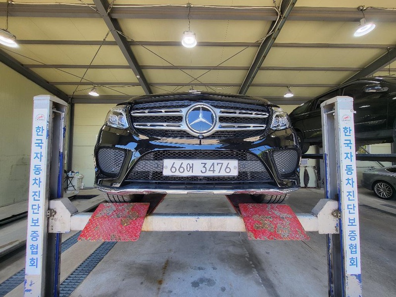 Mercedes-Benz GLS-Class