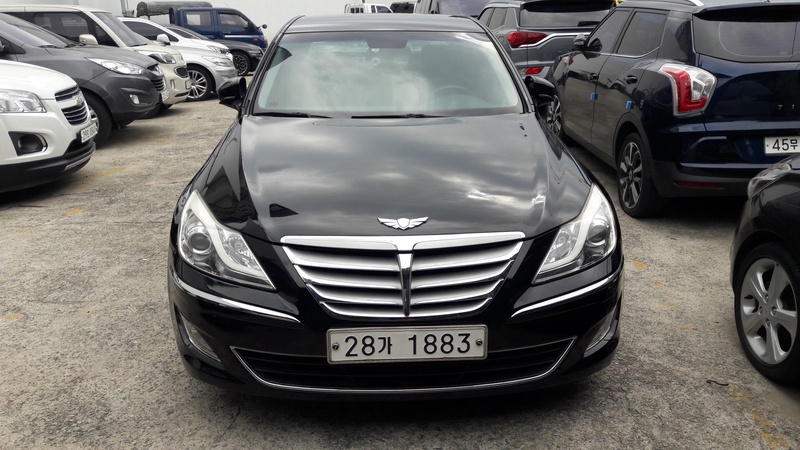 Hyundai Genesis