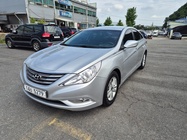 Hyundai Sonata 2011