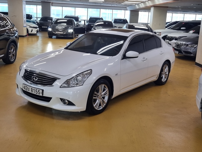 Infiniti G