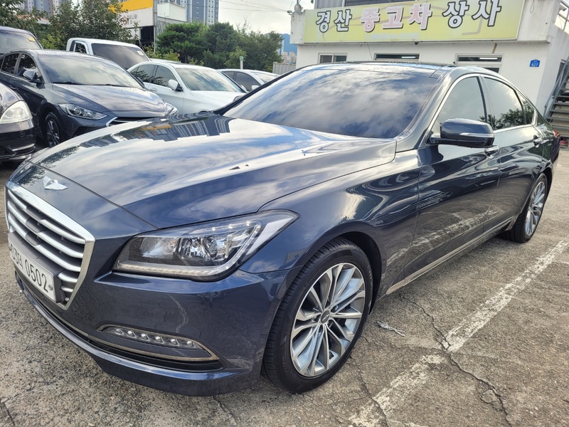 Hyundai Genesis