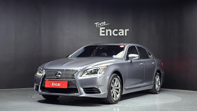 Lexus LS 2013