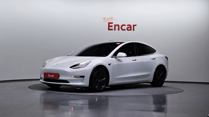 Tesla Model 3 2020
