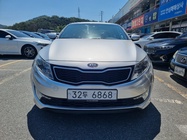 Kia K5 2011