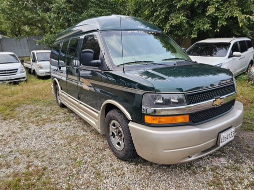 Chevrolet Chevy Van 2003