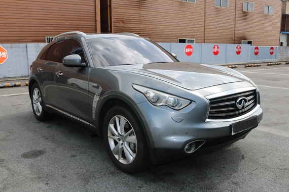 Infiniti FX 2012