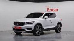 Volvo XC40 2021