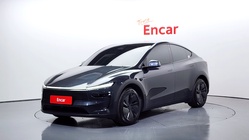 Tesla Model Y 2025